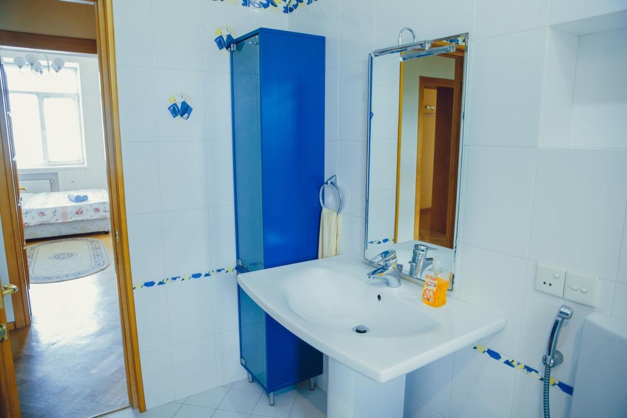 Clock Tower Apartment In Baku Bagian luar foto