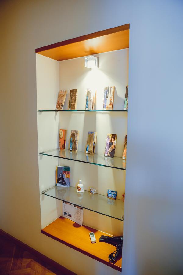 Clock Tower Apartment In Baku Bagian luar foto