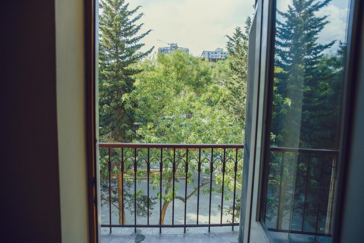 Clock Tower Apartment In Baku Bagian luar foto